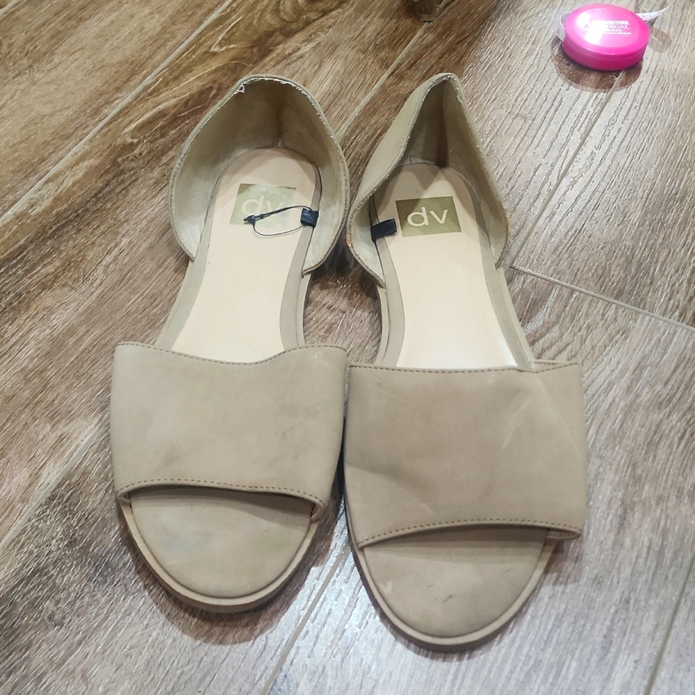 DV Nude peep toe flats